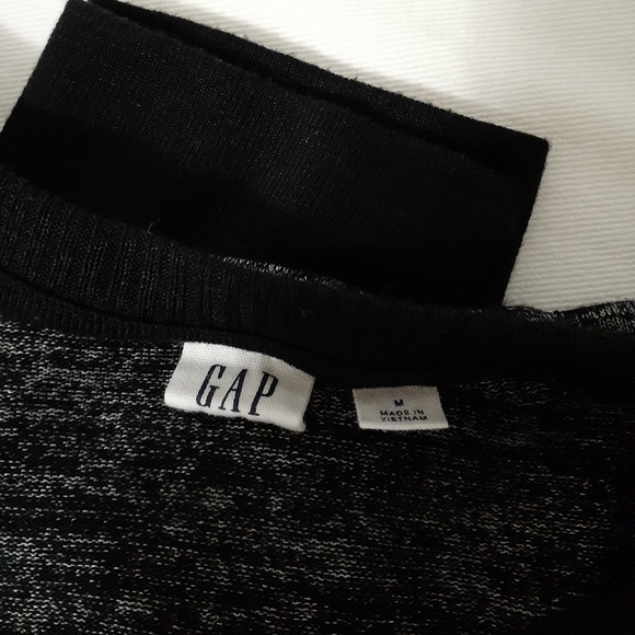 Gap sweater - baseball shirt style - Picture 2 of 4